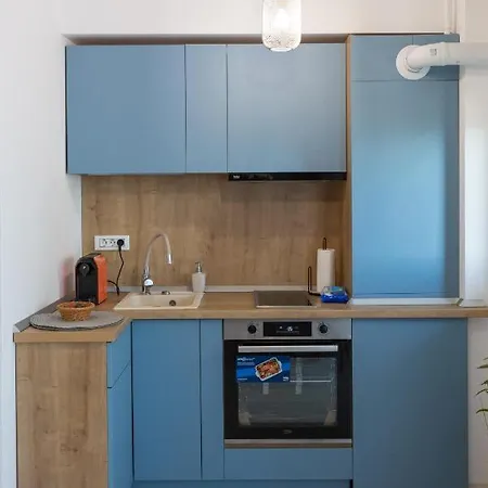 Apartment Take A Break By Sunny Lake Studio